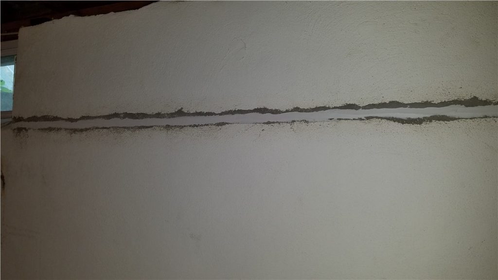 foundation crack repair